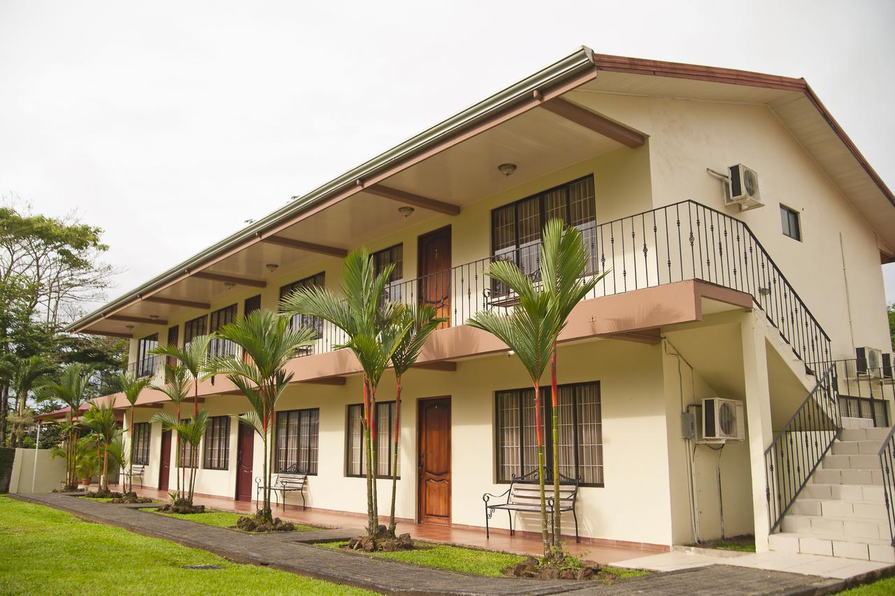 Condo'S Vista Al Volcan La Fortuna Exterior photo